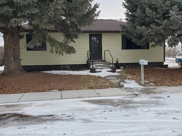 330 W Glendale St, Dillon, MT 59725