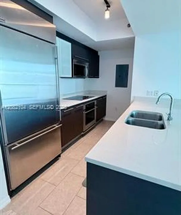 500 Brickell Ave #CU-3003