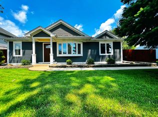 7936 W 99th St, Hickory Hills, IL