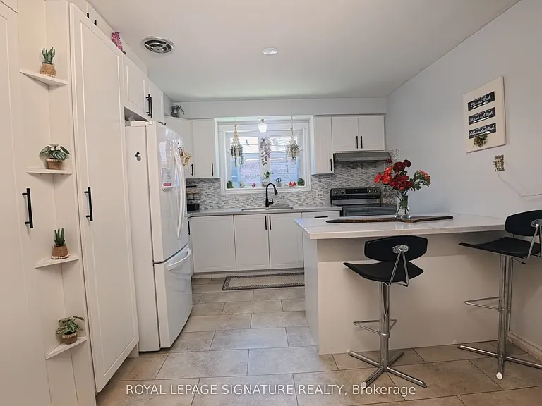 3471 The Credit Woodlands #UPPER — Photo 8