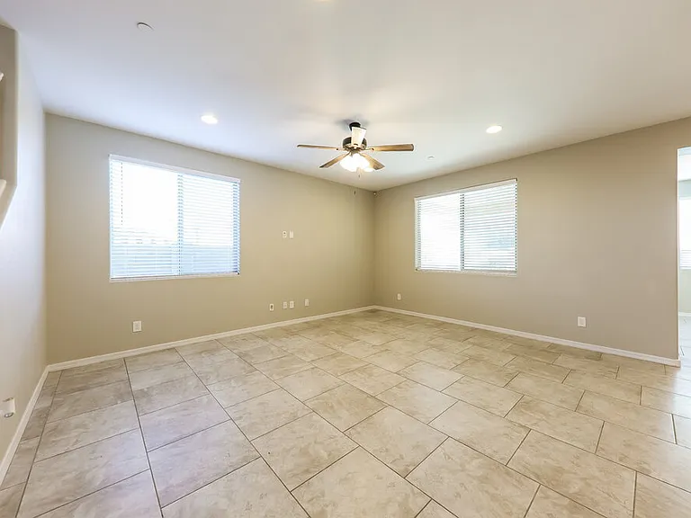 10642 W Anna Ave — Photo 3