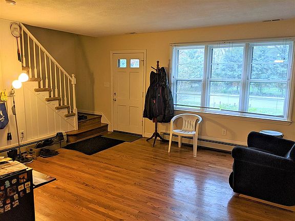 LR, front door, stairs to 2F