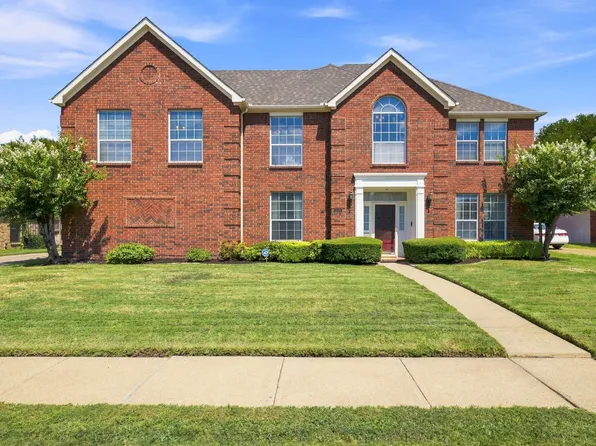 534 Winston St, Grand Prairie, TX 75052
