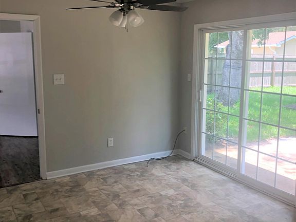 5th image of 128 Brentwood Blvd