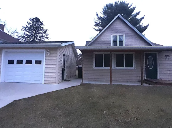 243 Horne St, Redgranite, WI 54970
