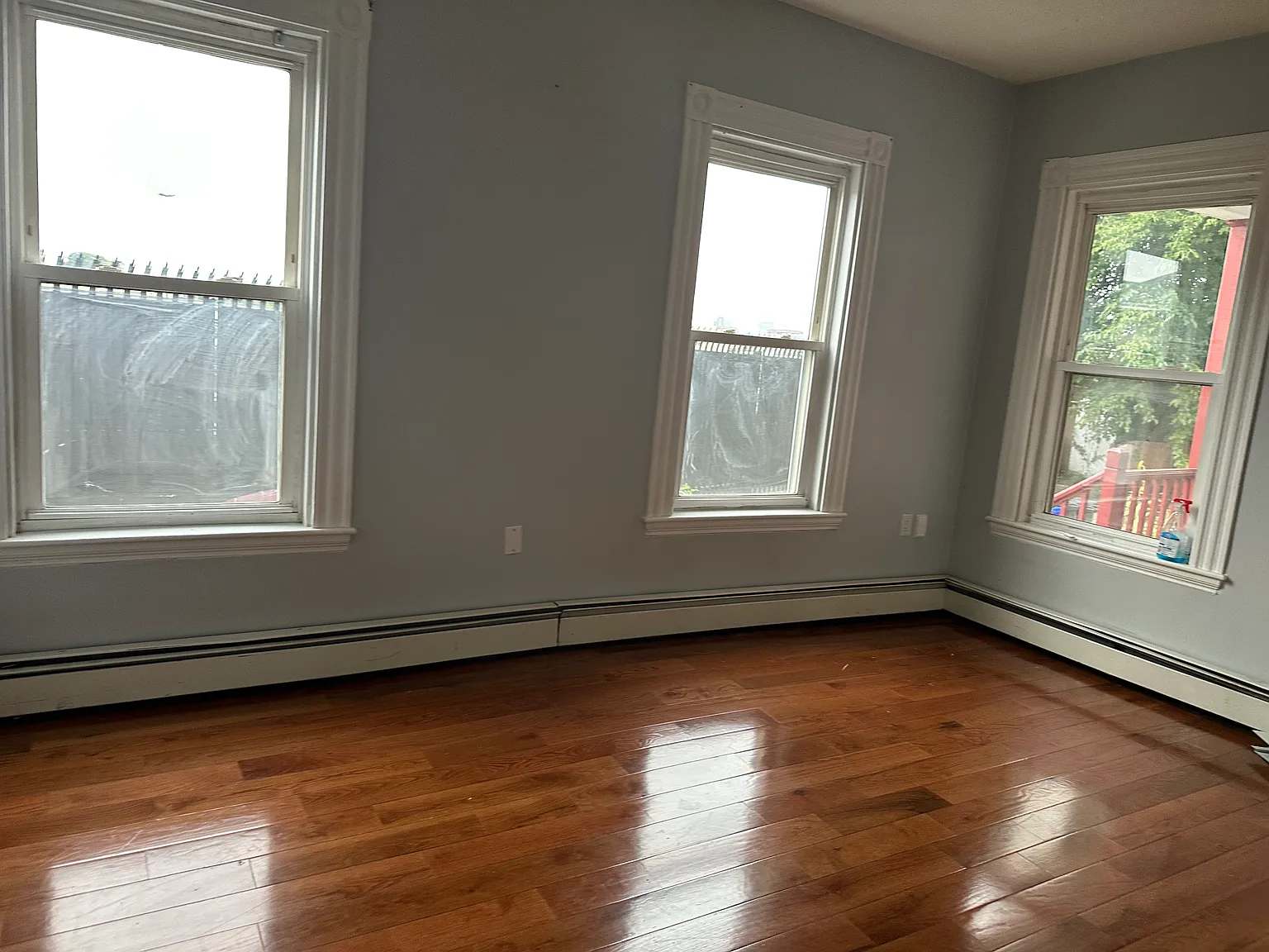 2 bed, 950 sqft, $2,500 — Photo 2