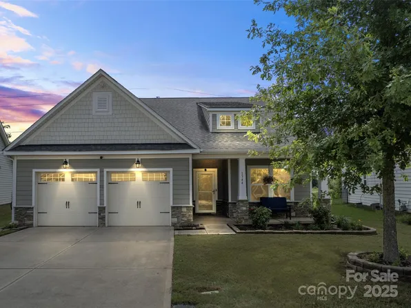 1344 Whistling Ln, York, SC 29745