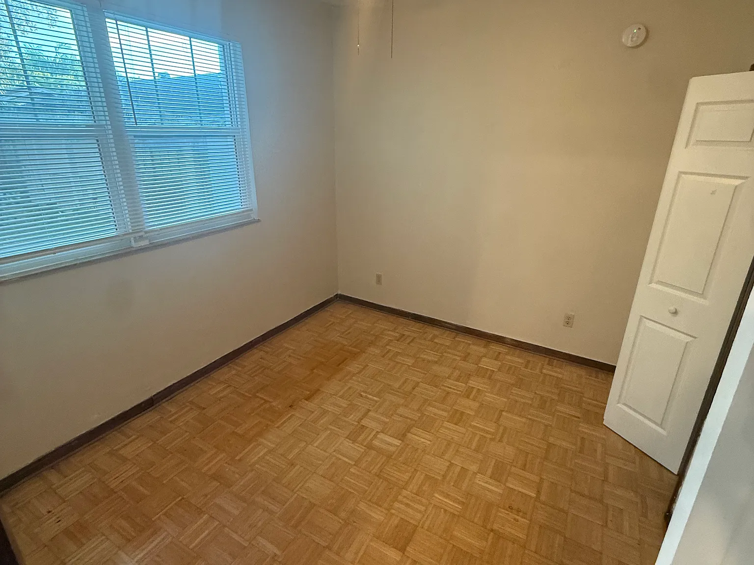 2 bed, 720 sqft, $1,750 — Photo 4