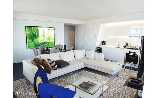 Rented by Douglas Elliman | media 17