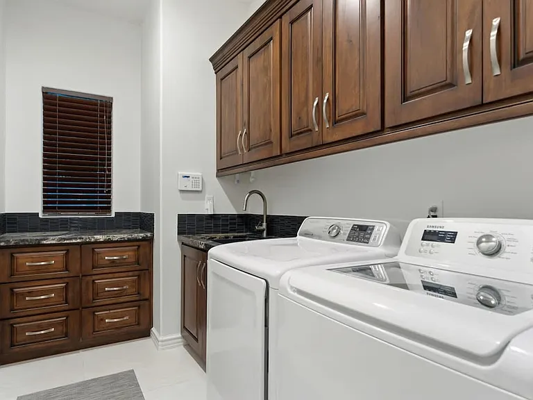 Big Horn Dr — Photo 25