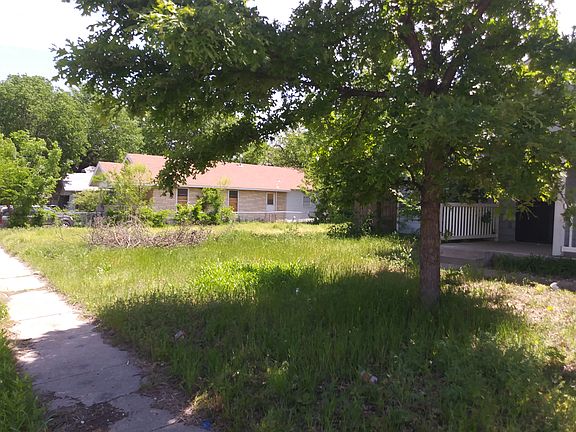 3rd image of 1404 Elmwood Ave