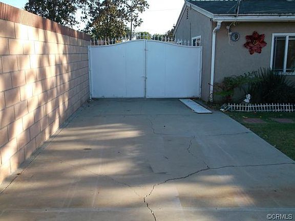 rv parking inside gate