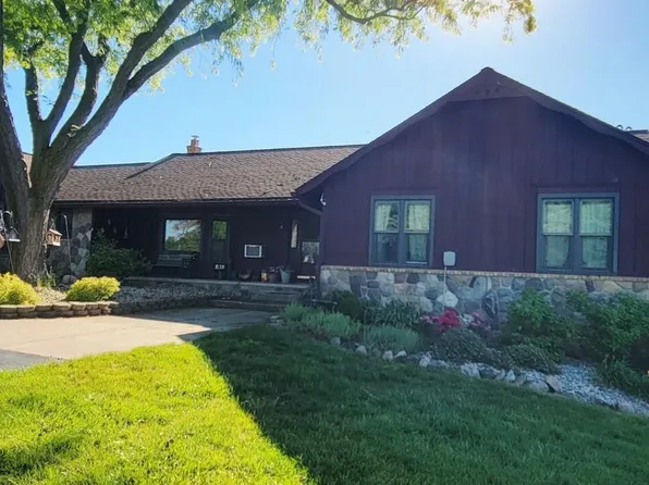 9757 Kaiser Rd, Saline, MI 48176