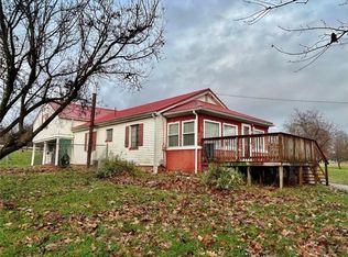120 Carson Ln, Little Hocking, OH 45742