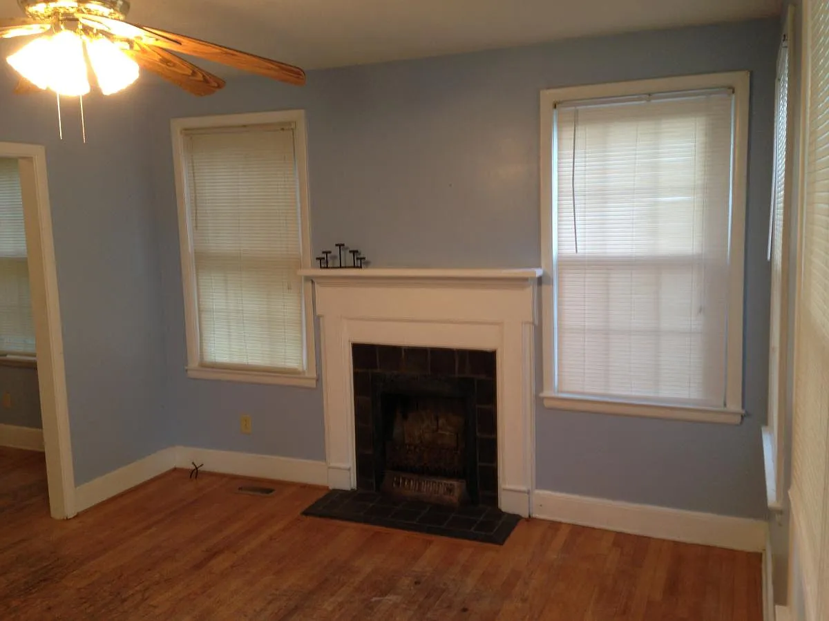3 bed, 1200 sqft, $1,925 — Photo 2
