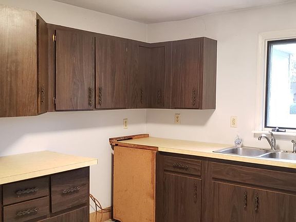 3rd image of 3502 New Street