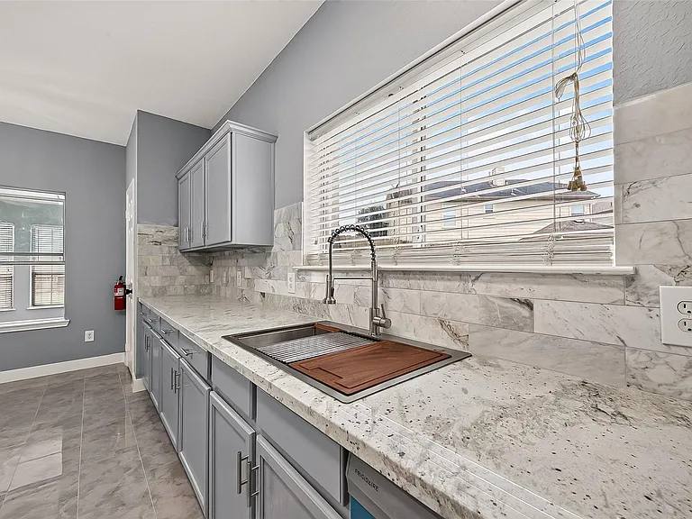 9526 Heflin Colony Dr — Photo 13