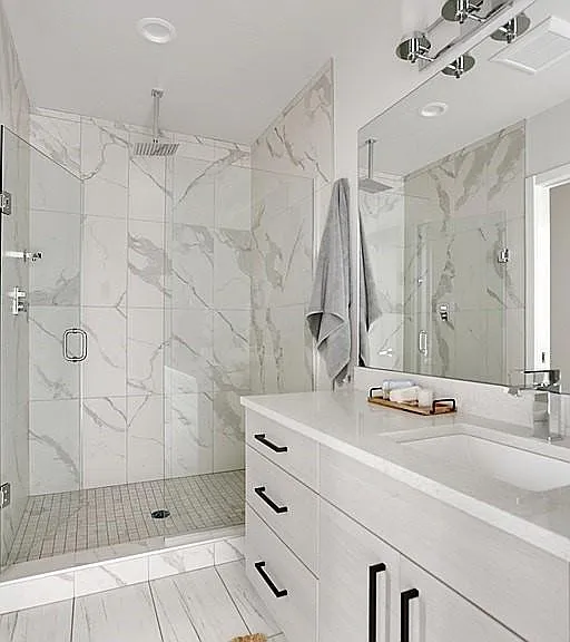 5447 Fauntleroy Way SW #A — Photo 3