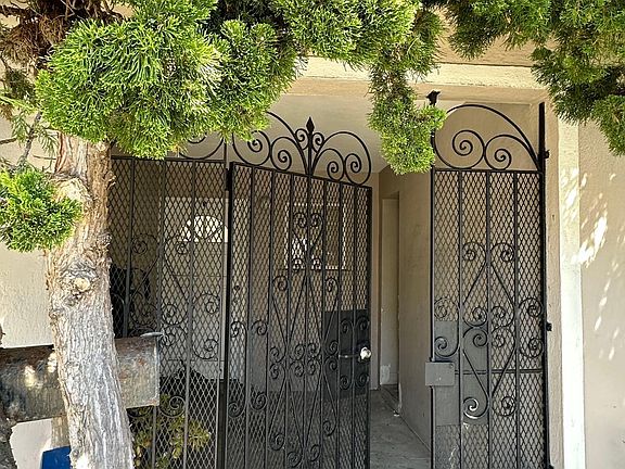 5th image of 1734 45th Ave