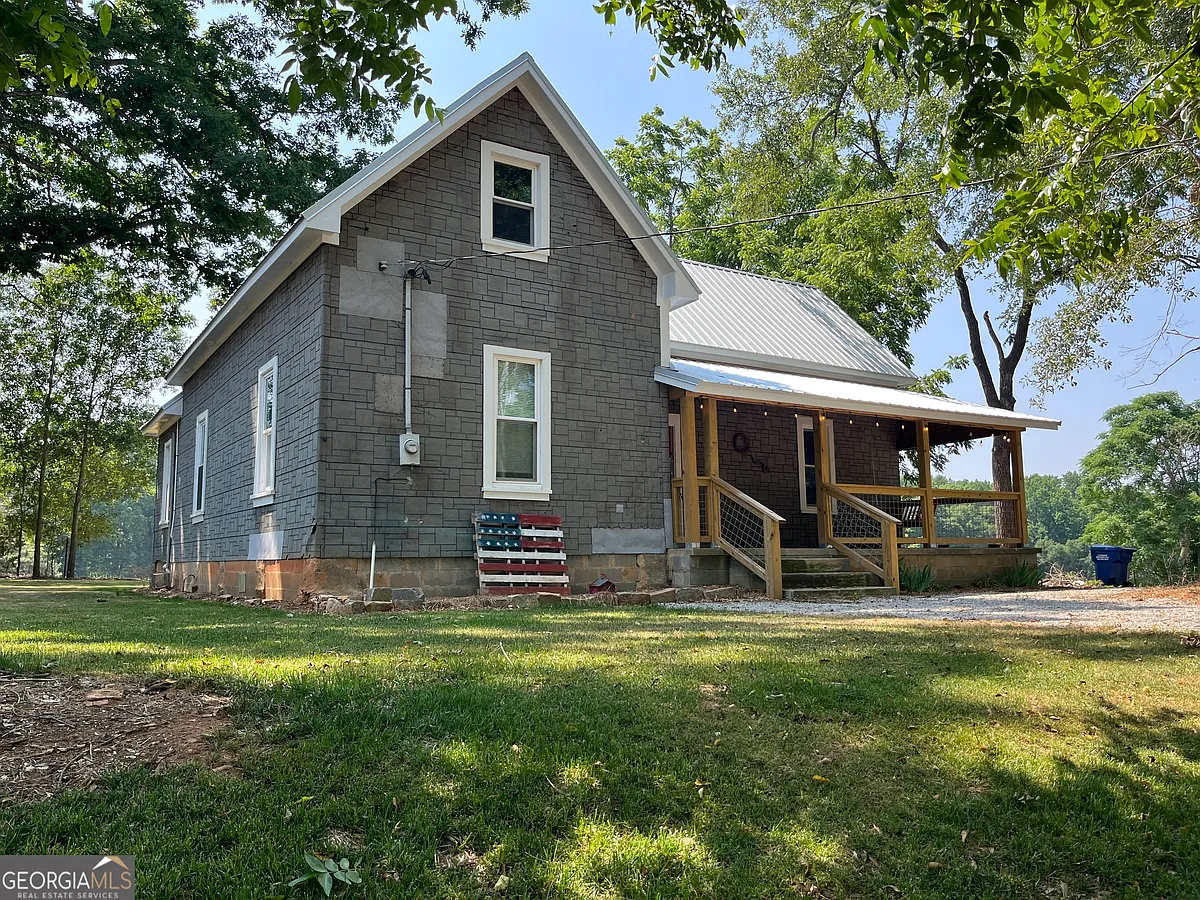 Building Photo - 1441 Wire Bridge Rd