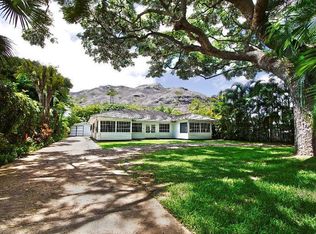 1349 Mokulua Dr, Kailua, HI 96734