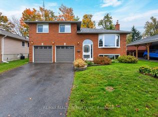37 Toboggan Hill Dr, Orillia, ON L3V 7R1