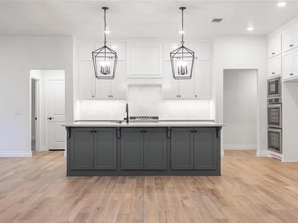 9317 NW 116th St, Yukon, OK 73099