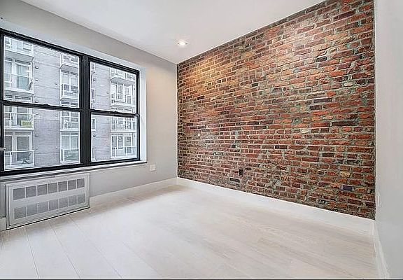 4th image of 204 E 13th St APT 2