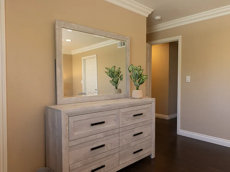 13341 Cromwell Dr — Photo 40