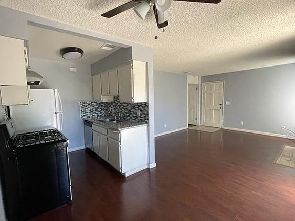 4th image of 4860 E Lane Ave Unit 101