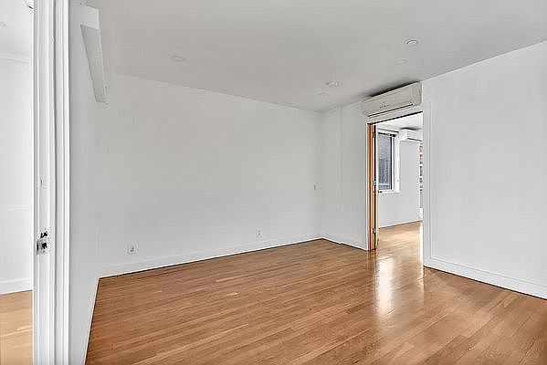 1st image of 157 Lexington Ave #5L