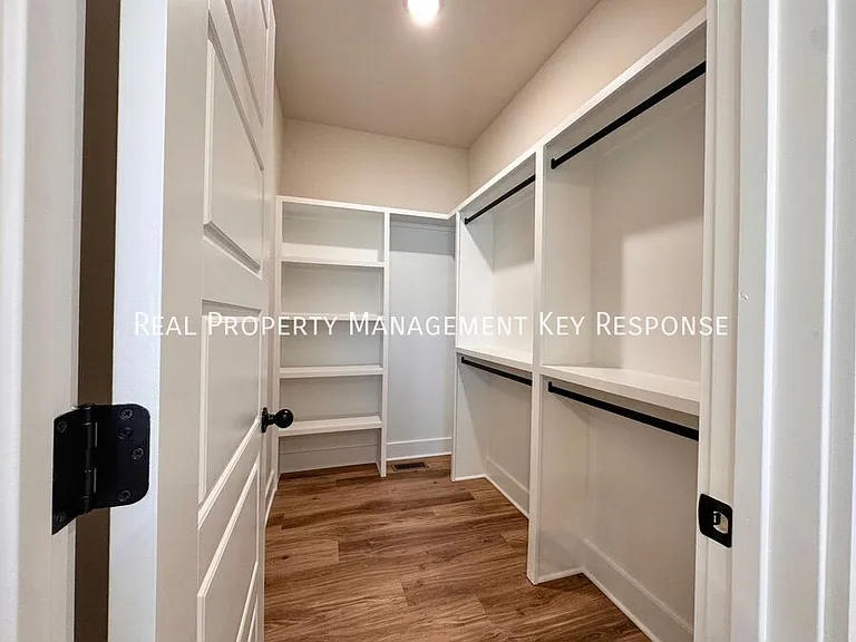 1170 Angus Way — Photo 13