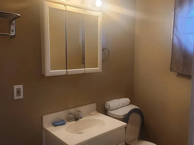224 Hampton St #2 — Photo 5