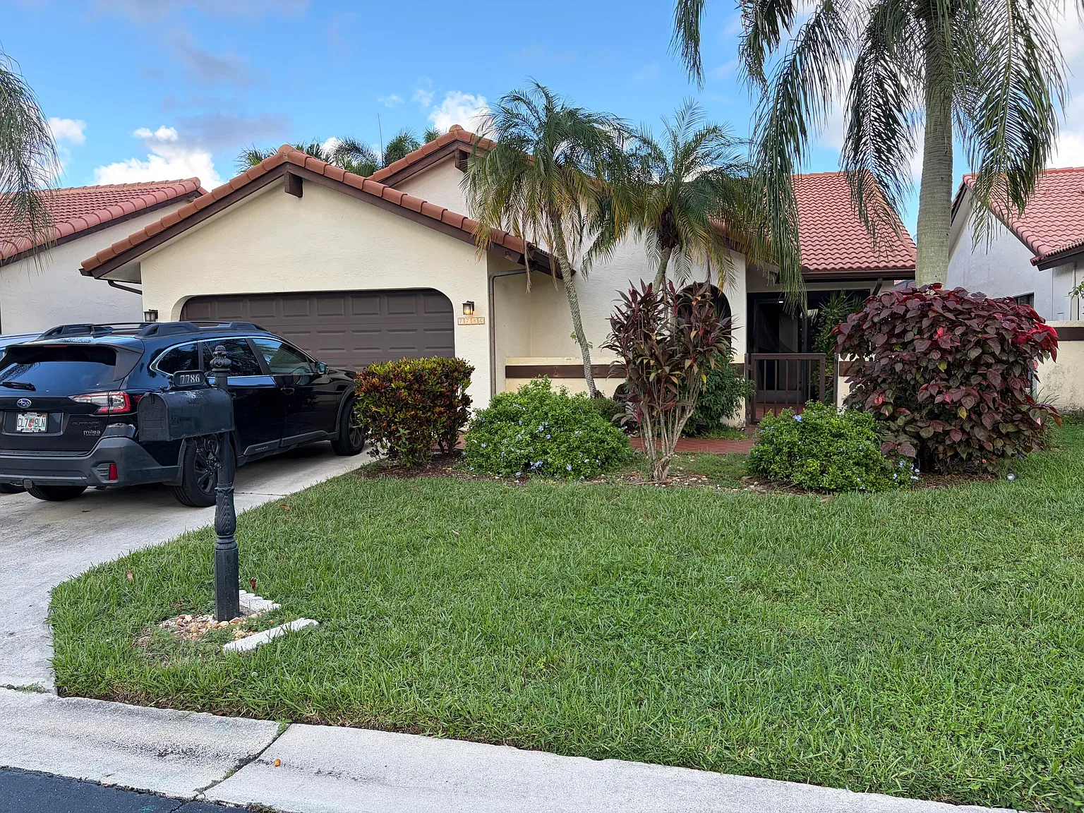 3 bed, 2.0 bath, 1577 sqft, $4,350 — Photo 1
