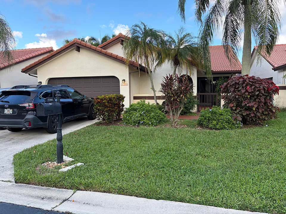 7786 Villa Nova Dr