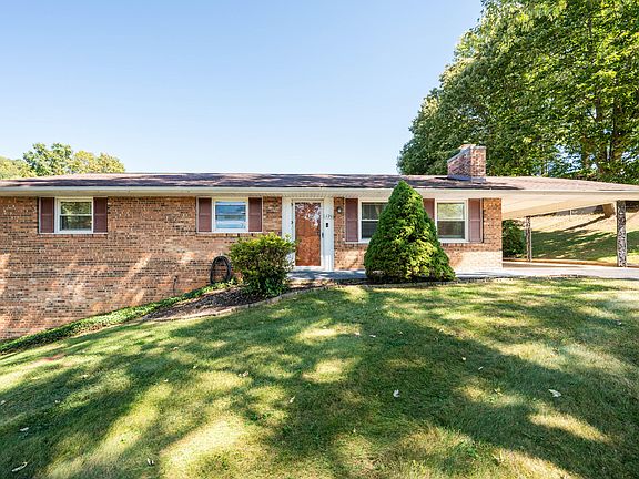 3rd image of 120 Shuler Dr