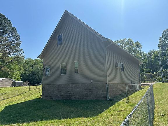 3rd image of 66 Sarver Dr