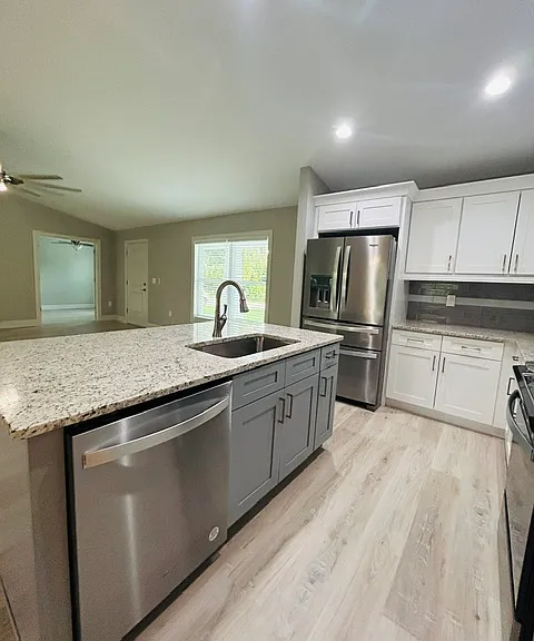 4668 Adderton Ave — Photo 5