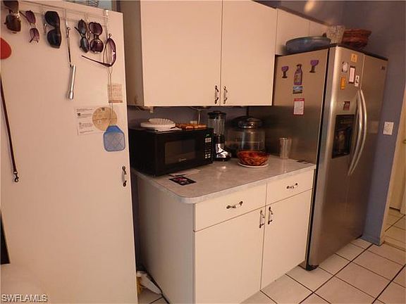 3rd image of 12 Heath Aster Ln