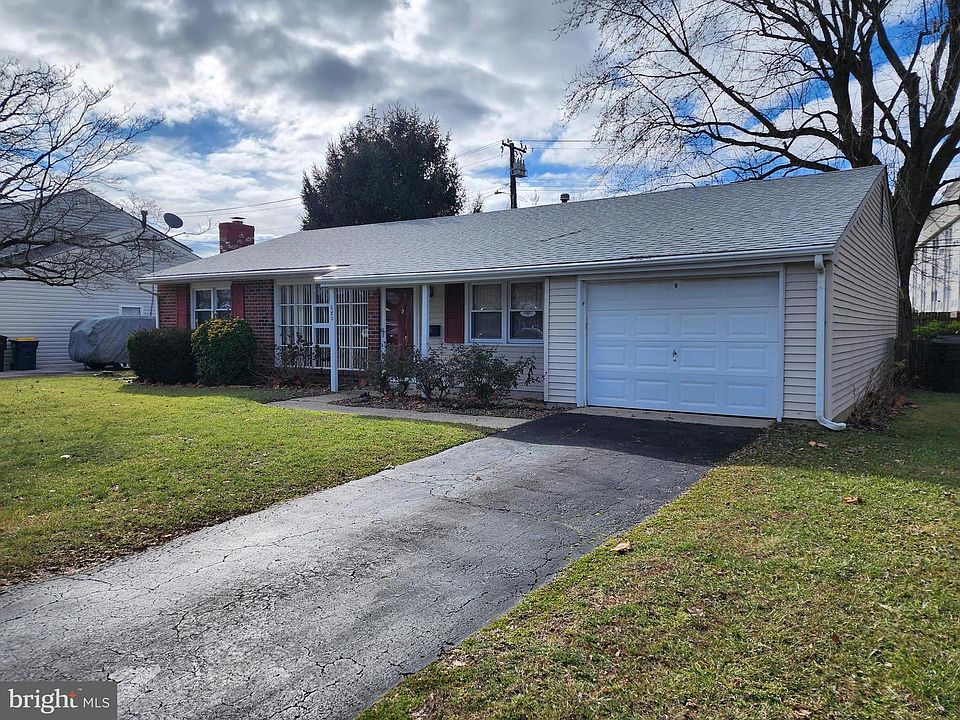 1st image of 680 Buckson Dr