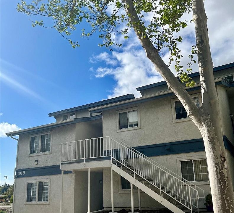 1st image of 1019 Southwood Dr APT B