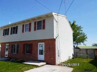 27 Lumber St, Littlestown, PA 17340