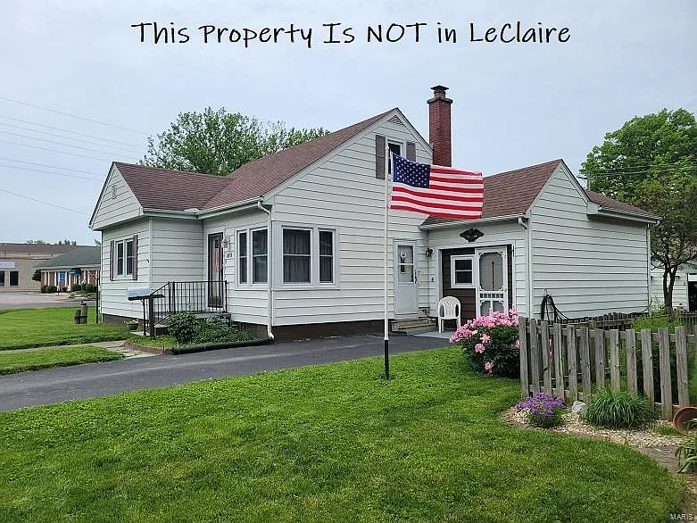 1311 Troy Rd photo 1