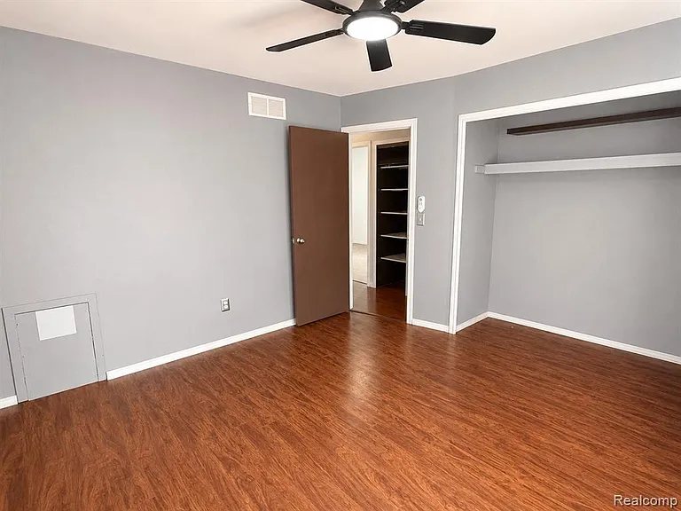 23400 Reynolds Ave — Photo 14