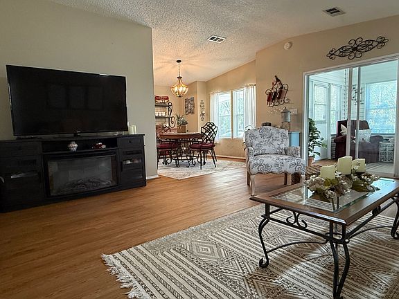 5th image of 104 Oakridge Dr #836