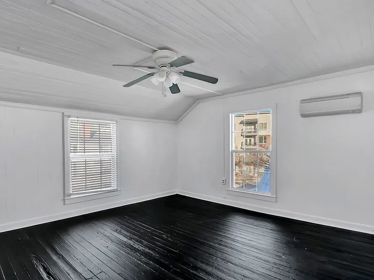 203 Oliver St — Photo 14