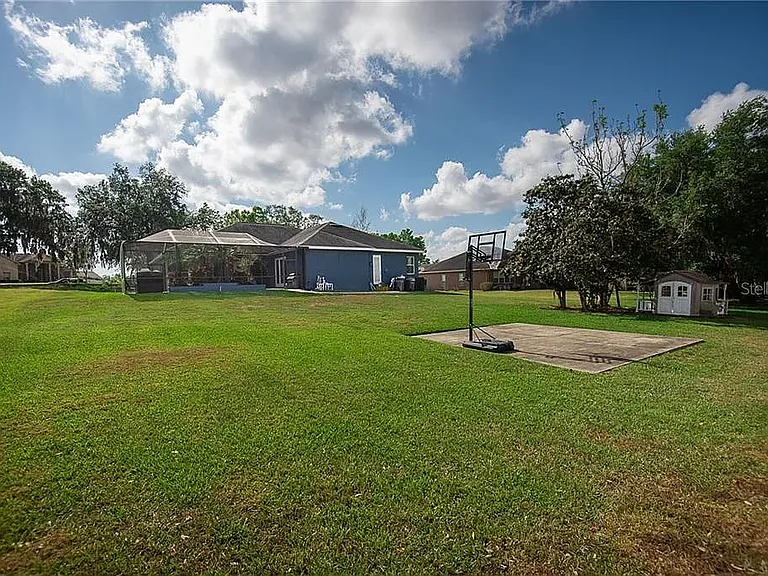 6237 Ashley Dr — Photo 5