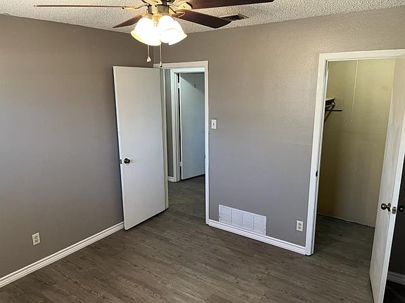 4th image of 3852 Honeysuckle Ln