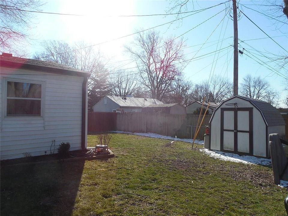 2nd image of 11 Bel Aire Dr