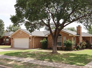 6918 Grover Ave, Lubbock, TX 79424